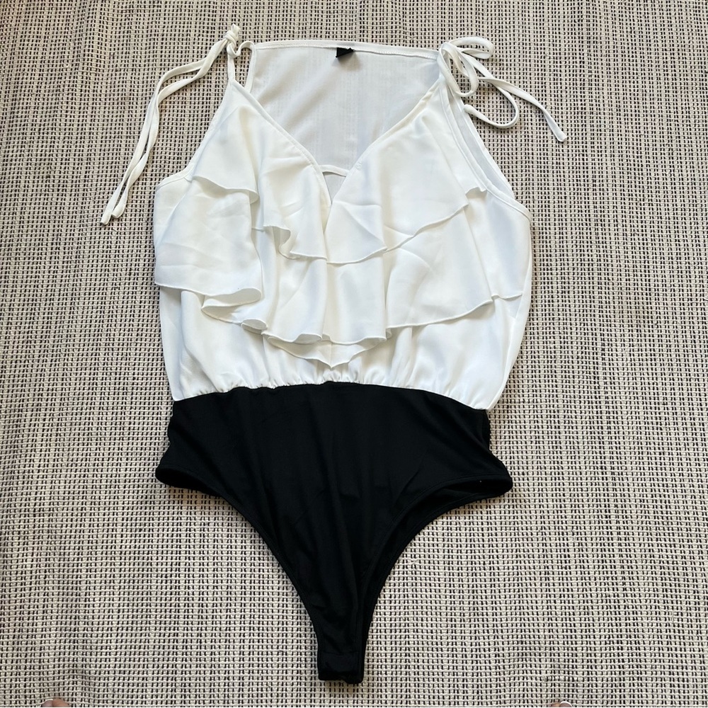 SHEIN Classic White Blouse Body Suit Size L
